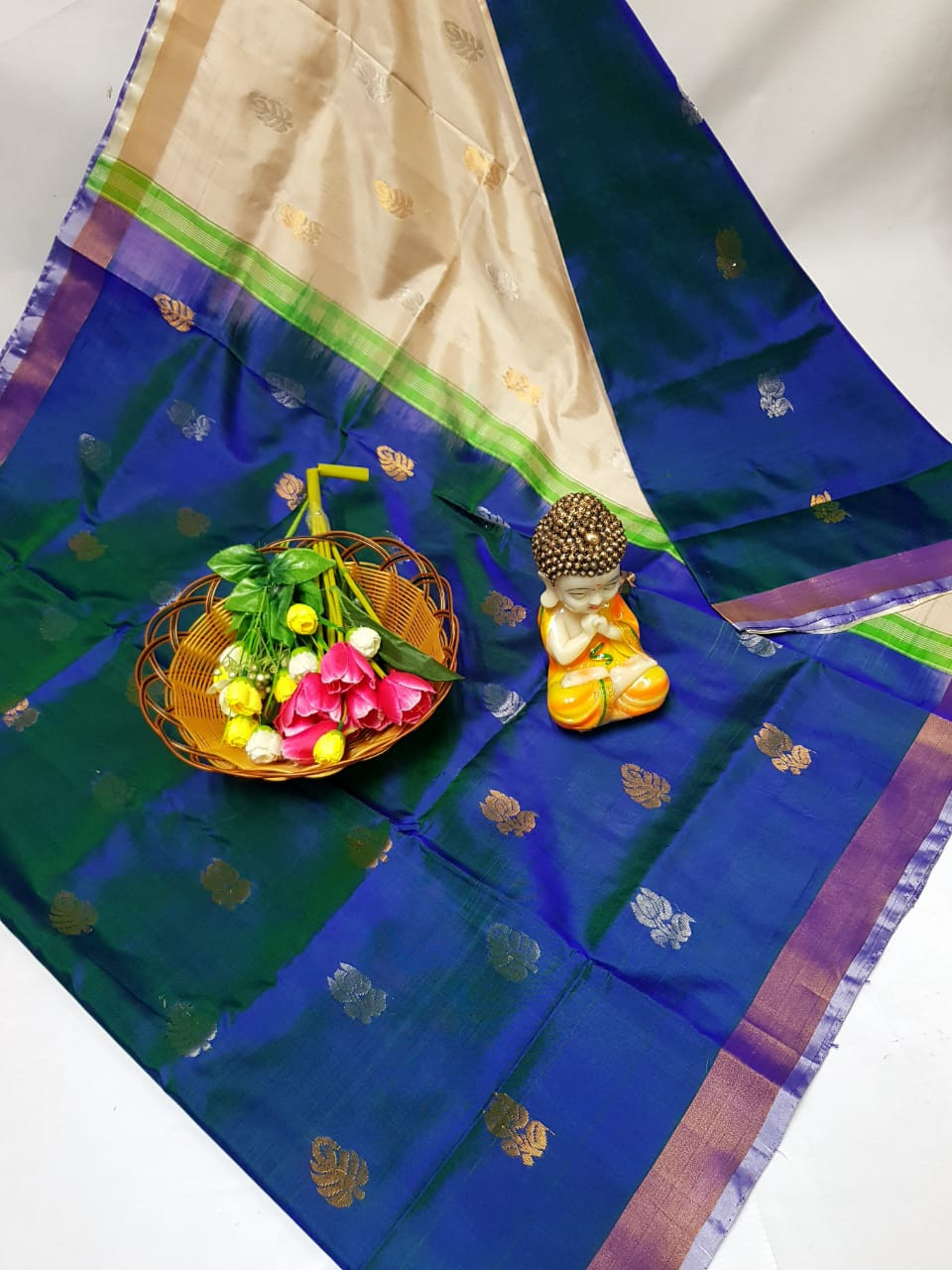 Uppada Small Border Allover Butta Saree