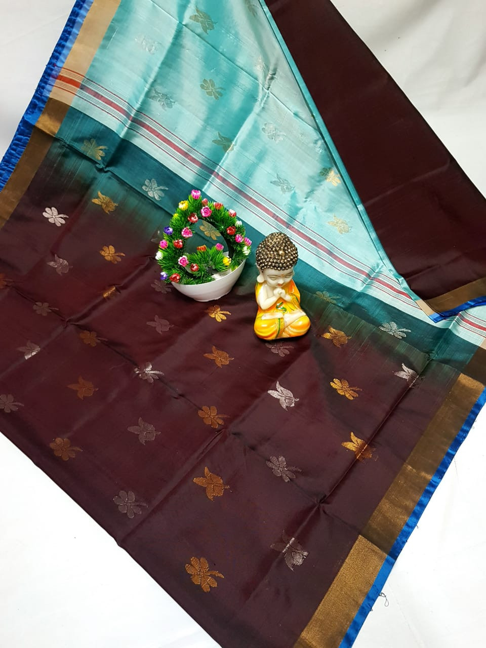 Uppada Small Border Allover Butta Saree