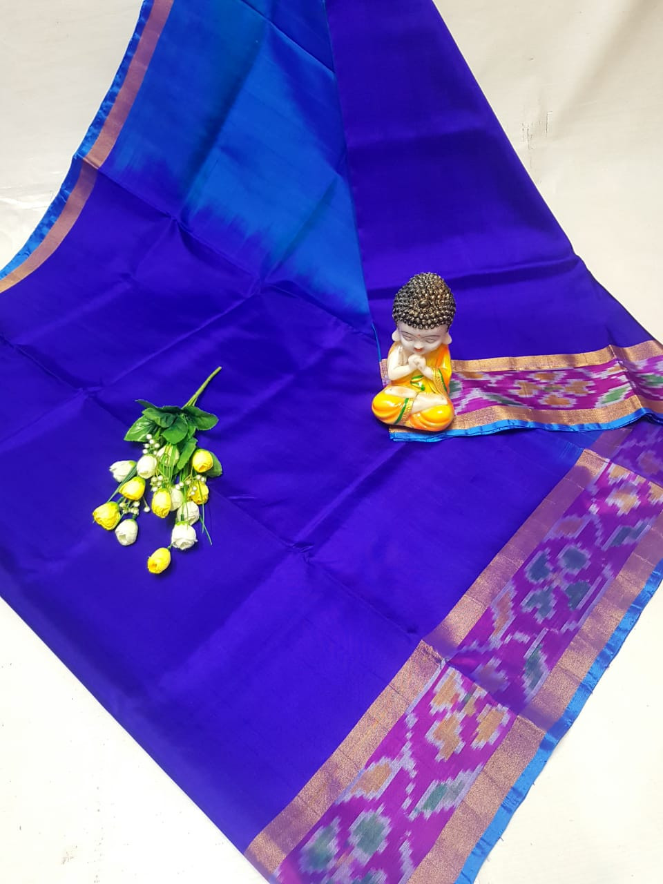 Uppada Small Pochampalli Border Pure Silk Saree