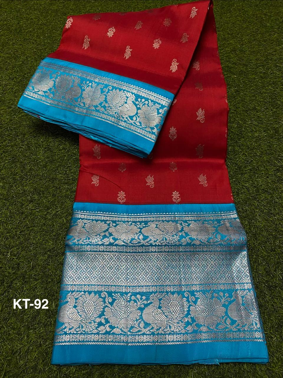 Venkatagiri Pure Handloom Pattu Kuttu Border Saree