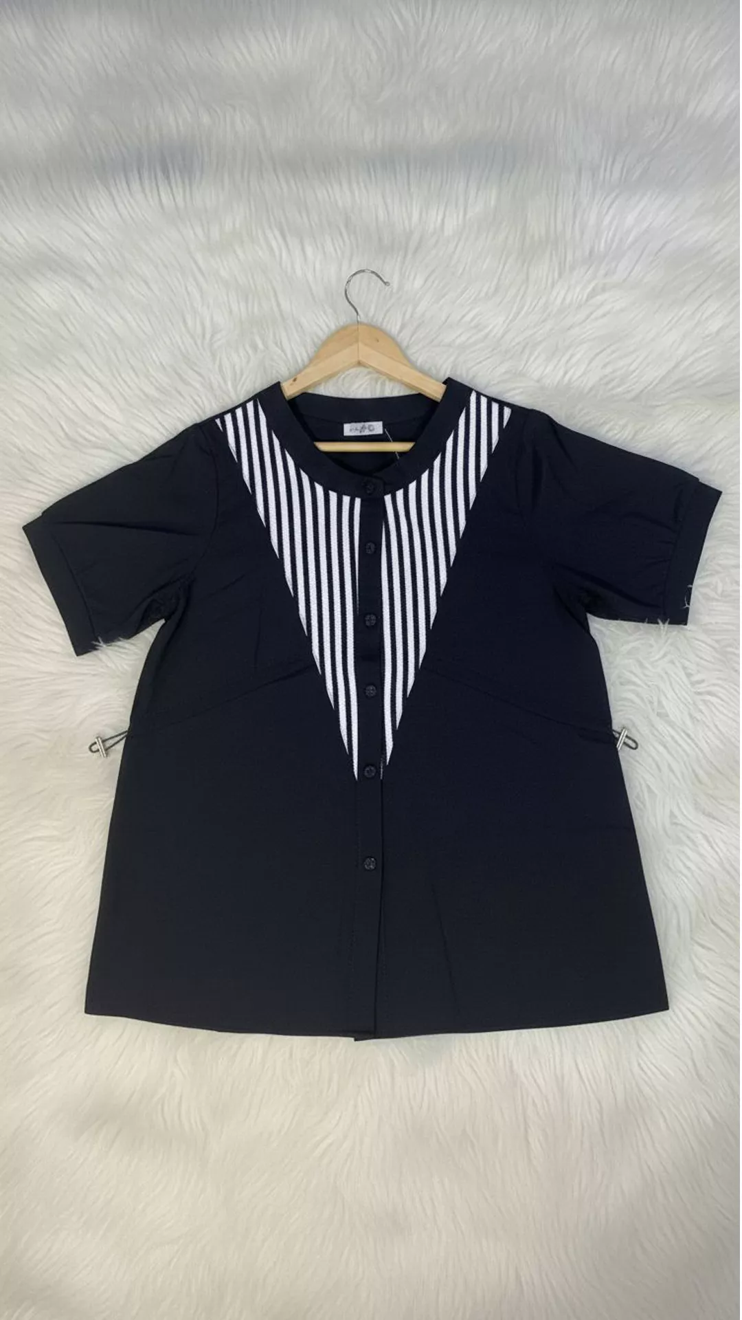 Trendy Black White Pinstripe Top for Women - Casual Chic