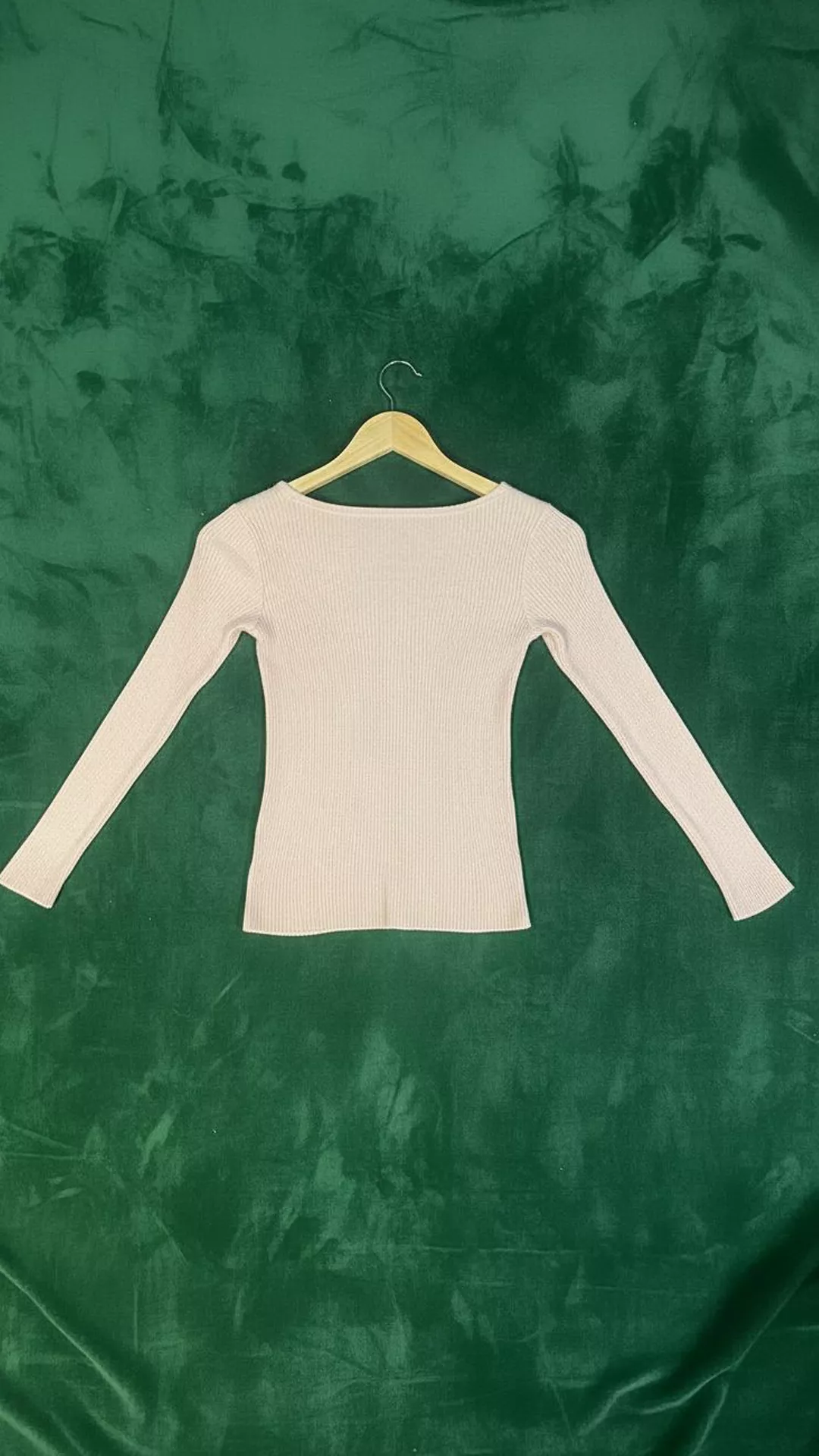 Chic Twisted Knot Ribbed Knit Top - Long Sleeve V-Neck Sweater