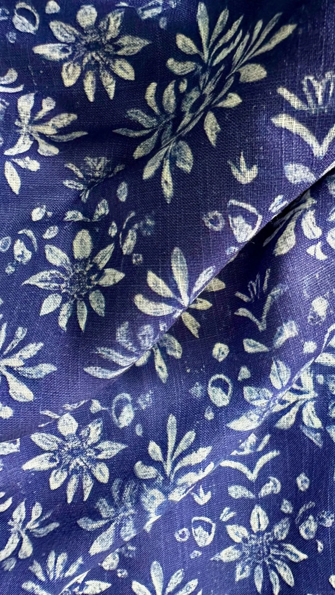 Pure viscous linen with customized neck work