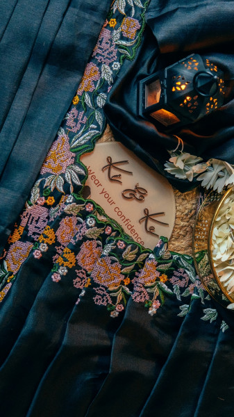 Image of Fancy tussar silk saree with embroidery &amp; cutwork border