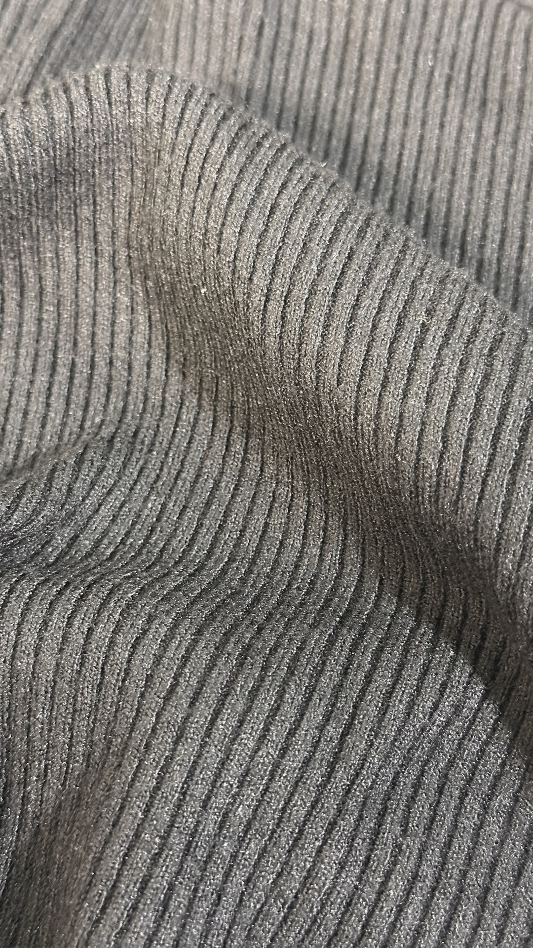 Chic Twisted Knot Ribbed Knit Top - Long Sleeve V-Neck Sweater