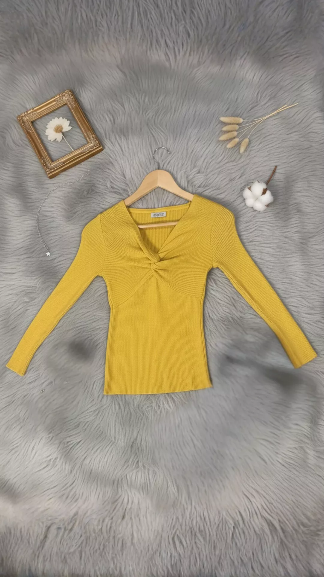 Chic Twisted Knot Ribbed Knit Top - Long Sleeve V-Neck Sweater