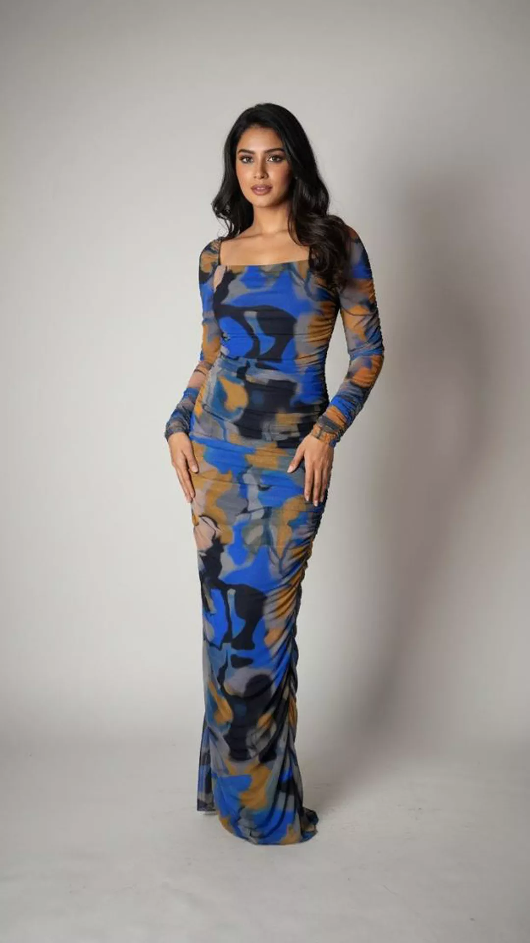 Glam Ruched Abstract Print Maxi Dress - Long Sleeve Bodycon
