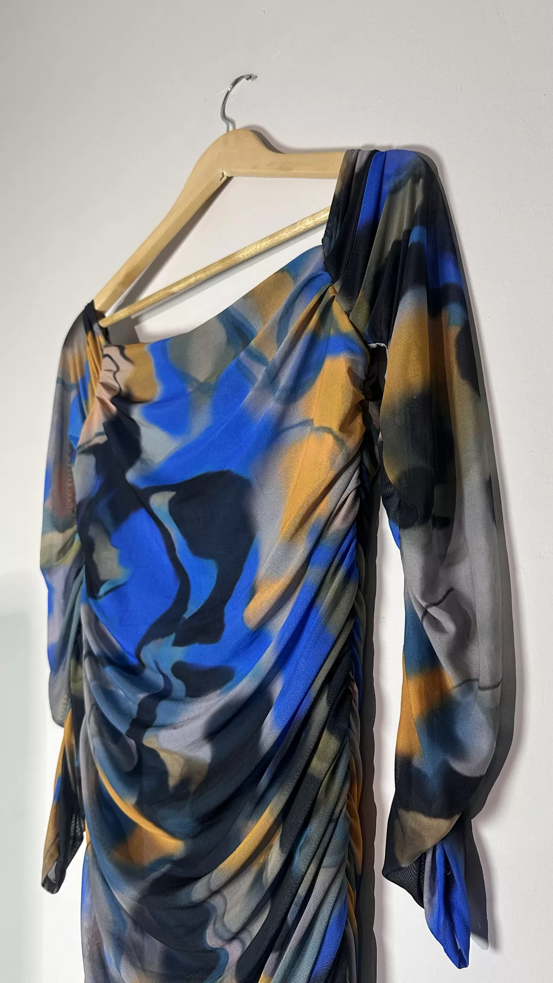 Glam Ruched Abstract Print Maxi Dress - Long Sleeve Bodycon