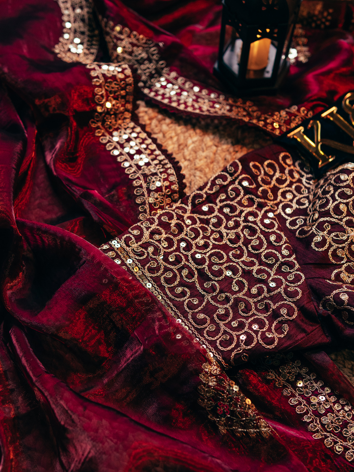 Royal Wine Weave