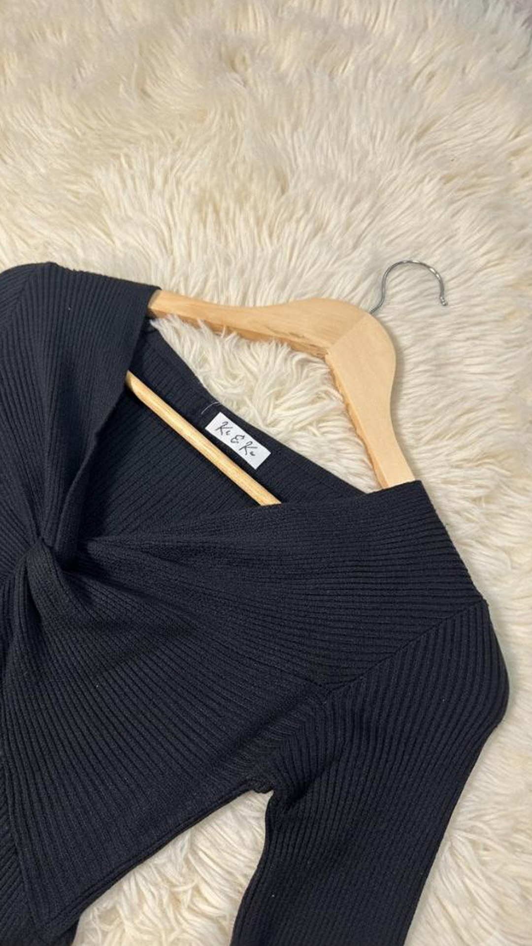 Chic Twisted Knot Ribbed Knit Top - Long Sleeve V-Neck Sweater