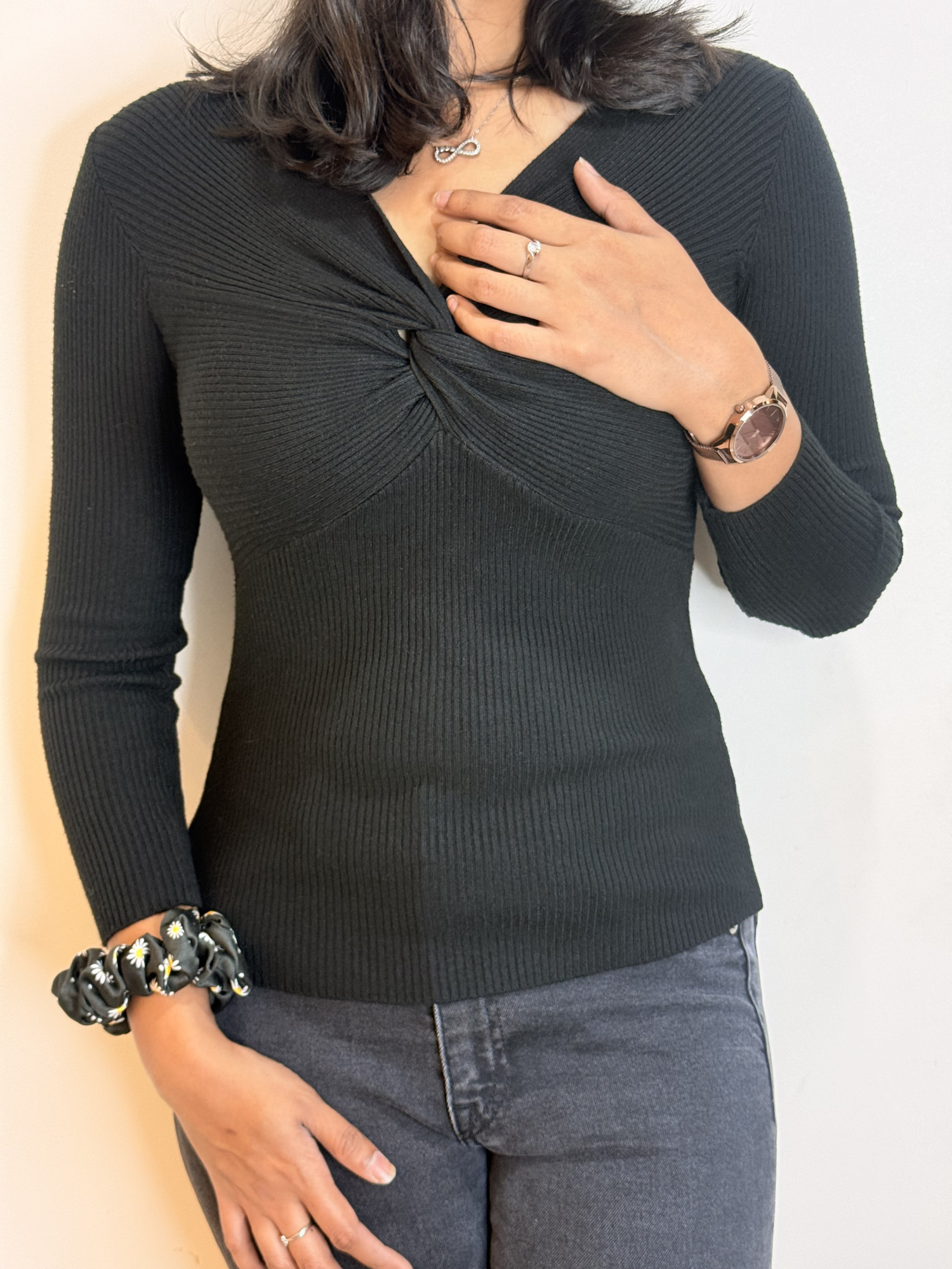 Chic Twisted Knot Ribbed Knit Top - Long Sleeve V-Neck Sweater