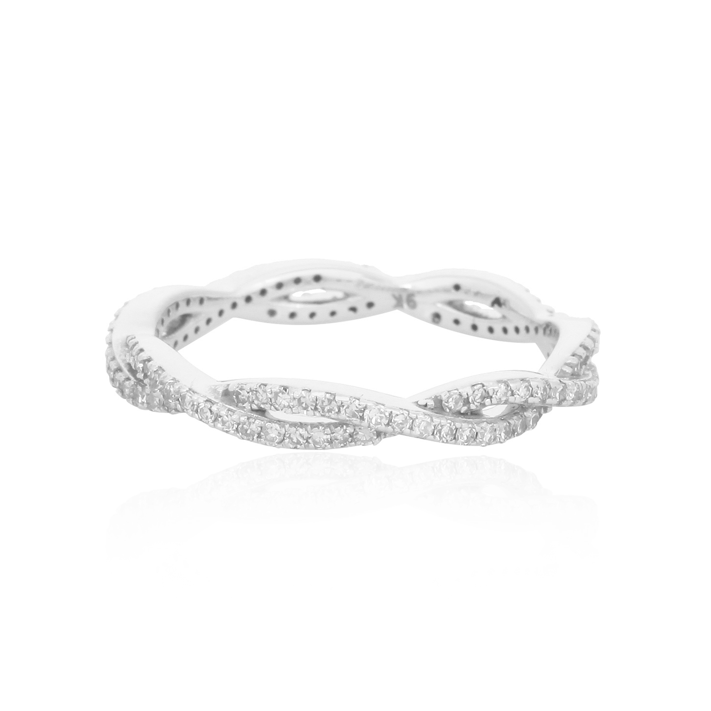 White Gold Tangled Minimilistic Diamond Band