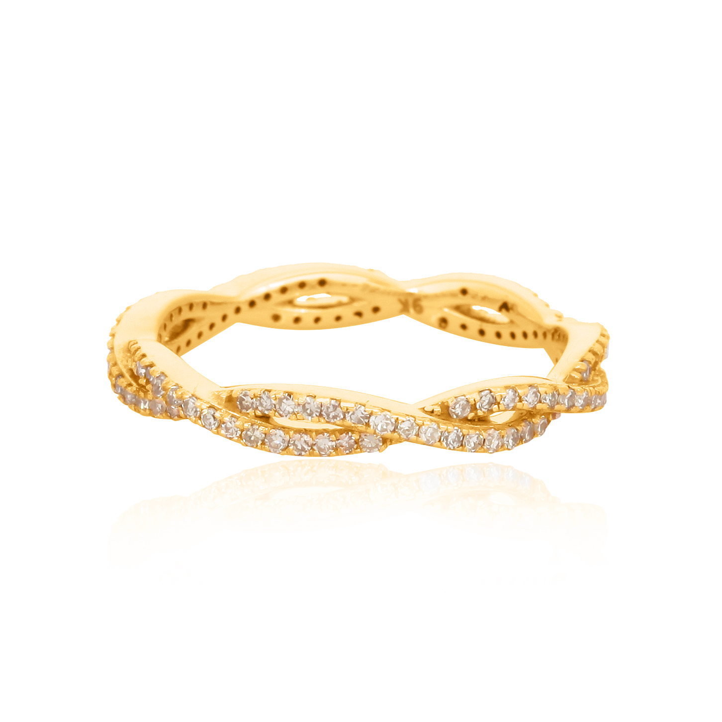 Yellow Gold Tangled Minimilistic Diamond Band