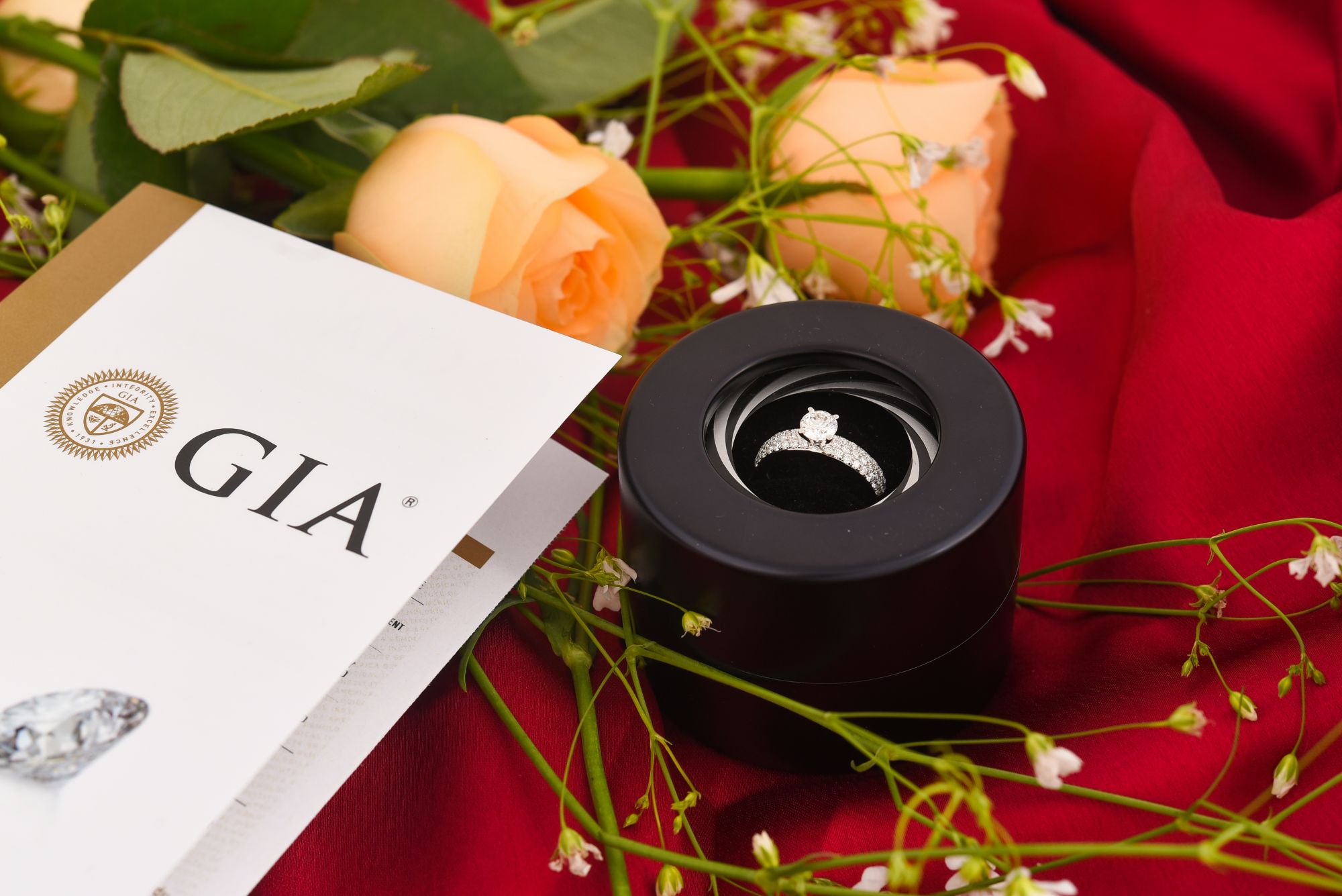 White Gold Engagement 060 Cts Solitaire Diamond Ring