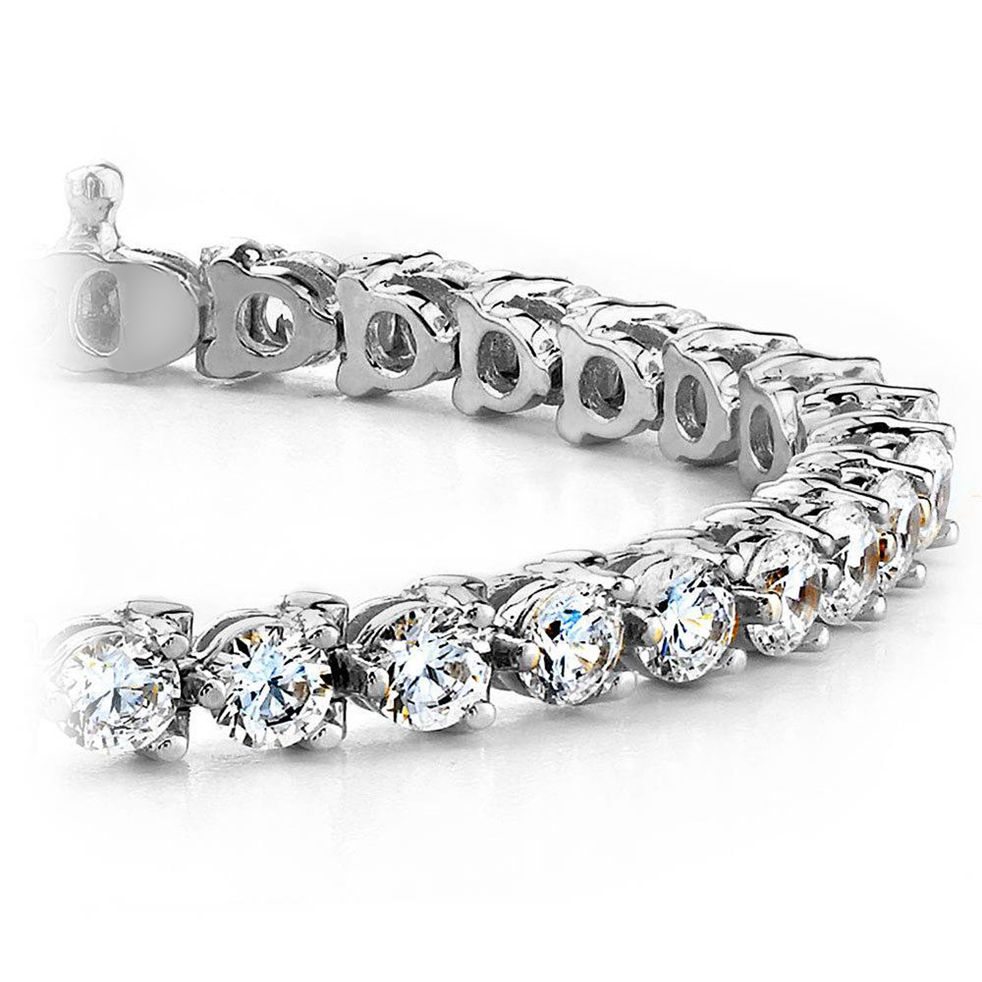 White Gold 324 Cts Three Prong Diamond Tennis Bracelet