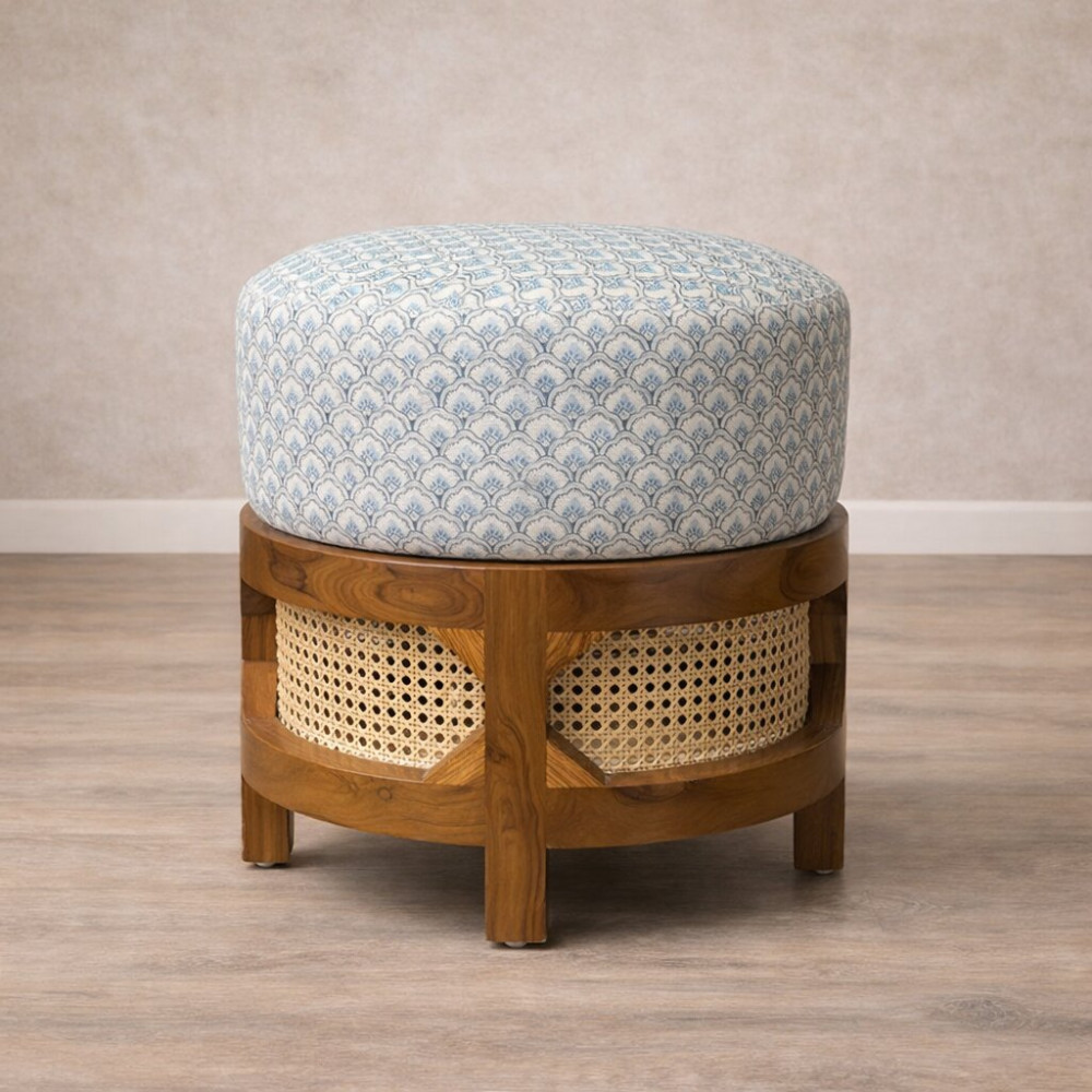 Image of Sara Poufee