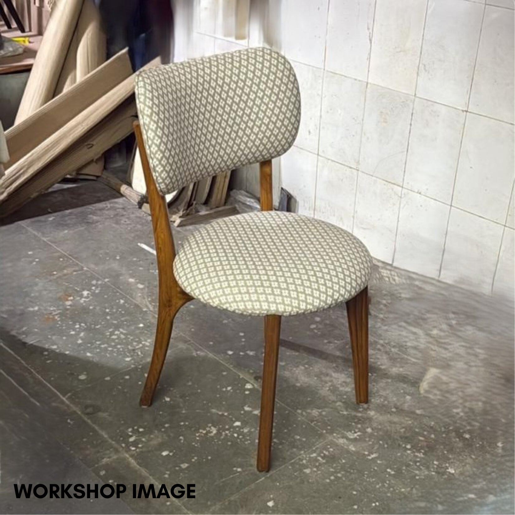 Veya Dining Chair