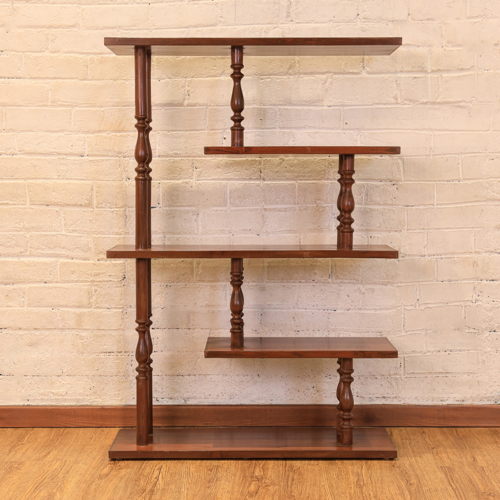 Arth Shelf