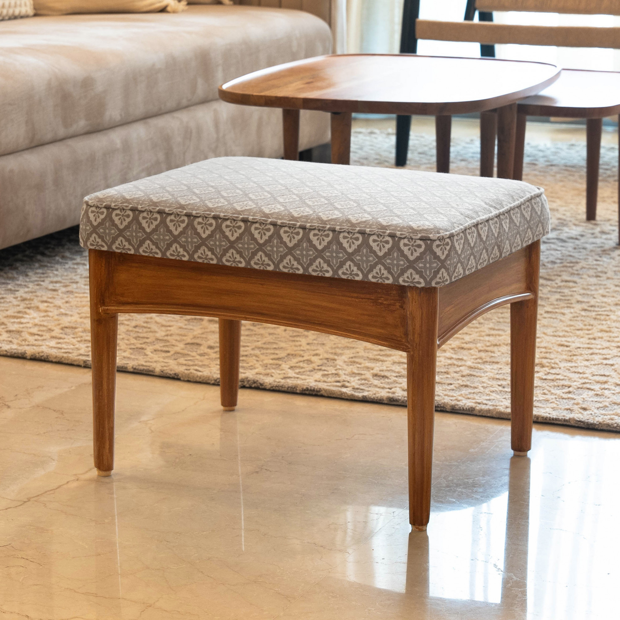 Liza Ottoman