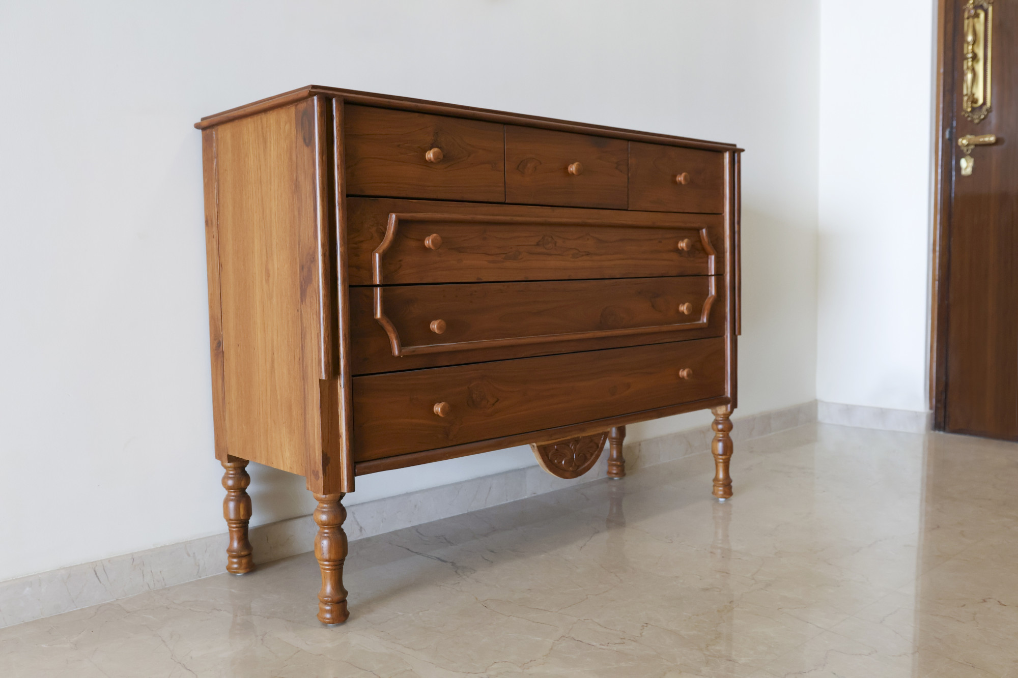 Malt Chest of Drawers