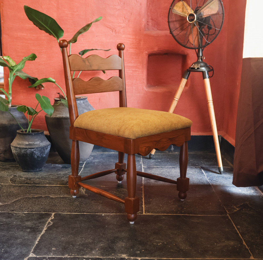 Image of Leher Dining Chair