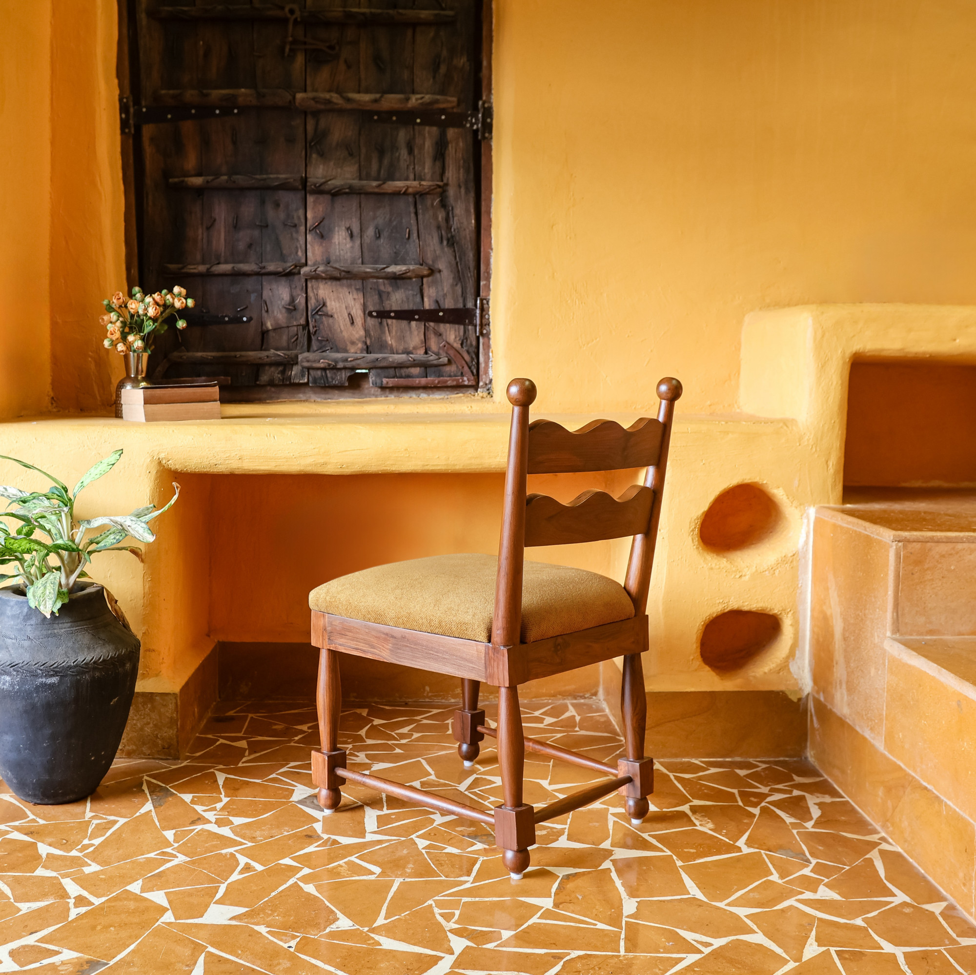 Leher Dining Chair