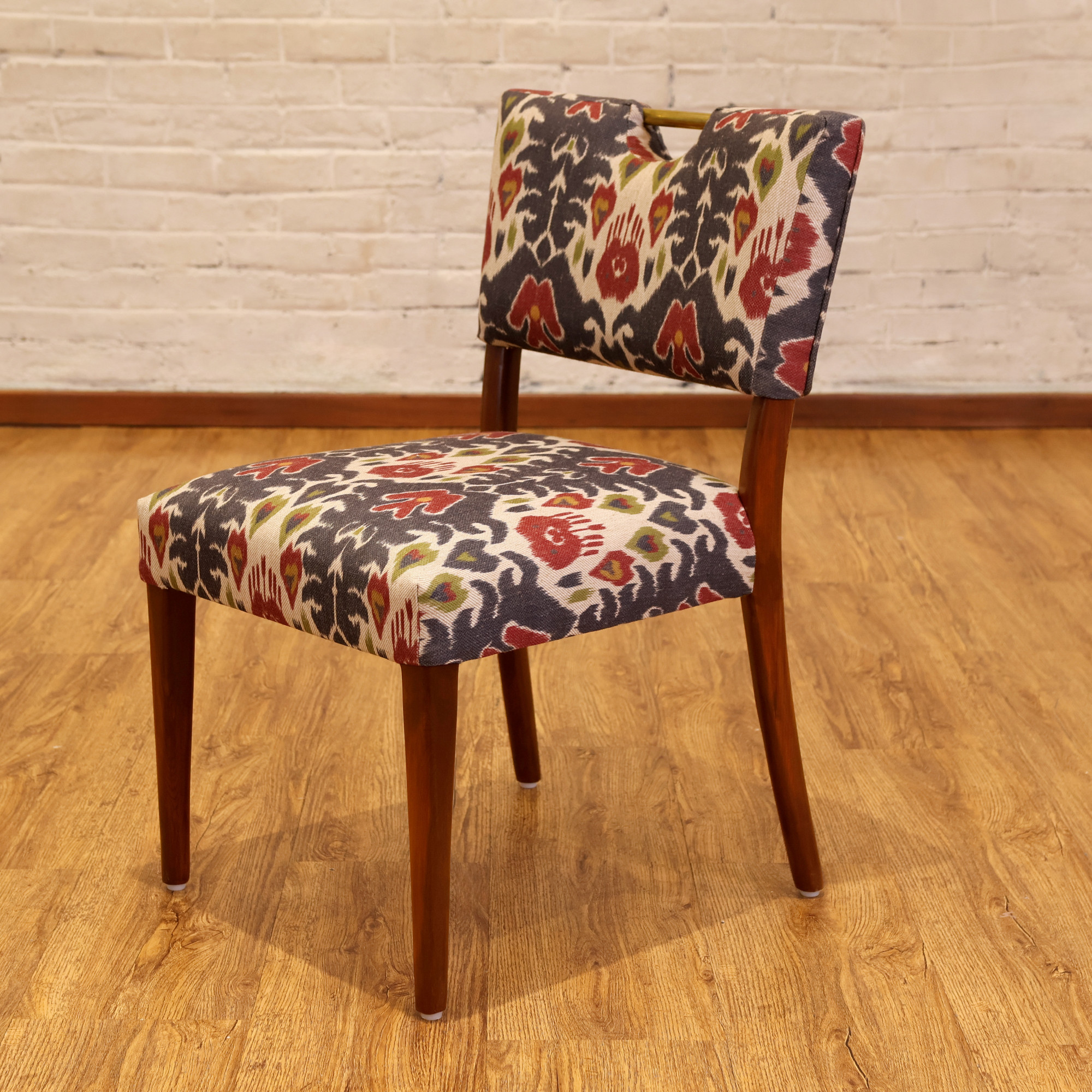 Dori Chair