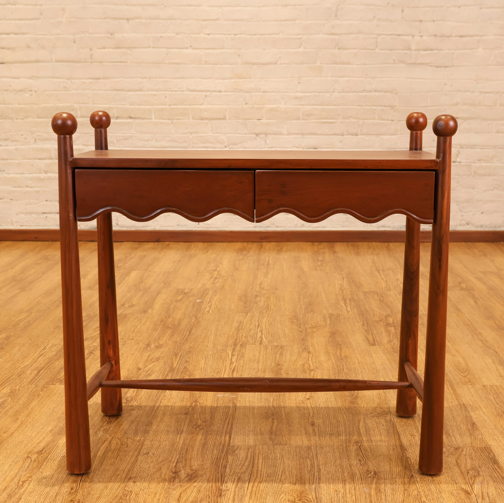 Toto Table
