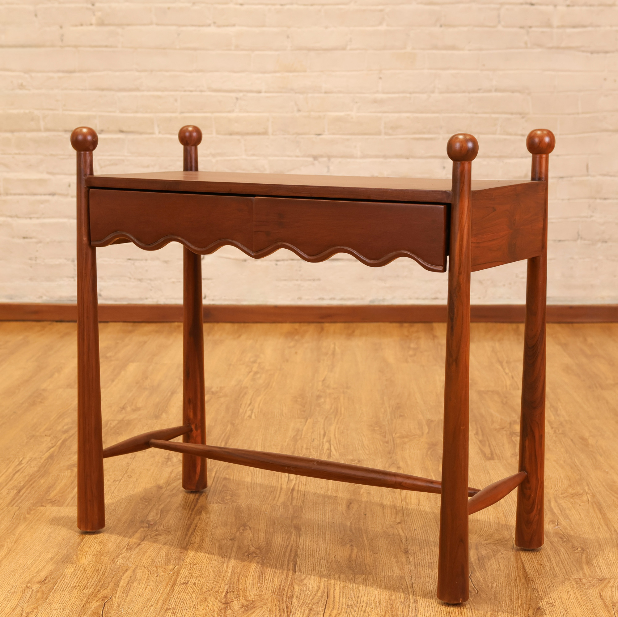 Toto Table