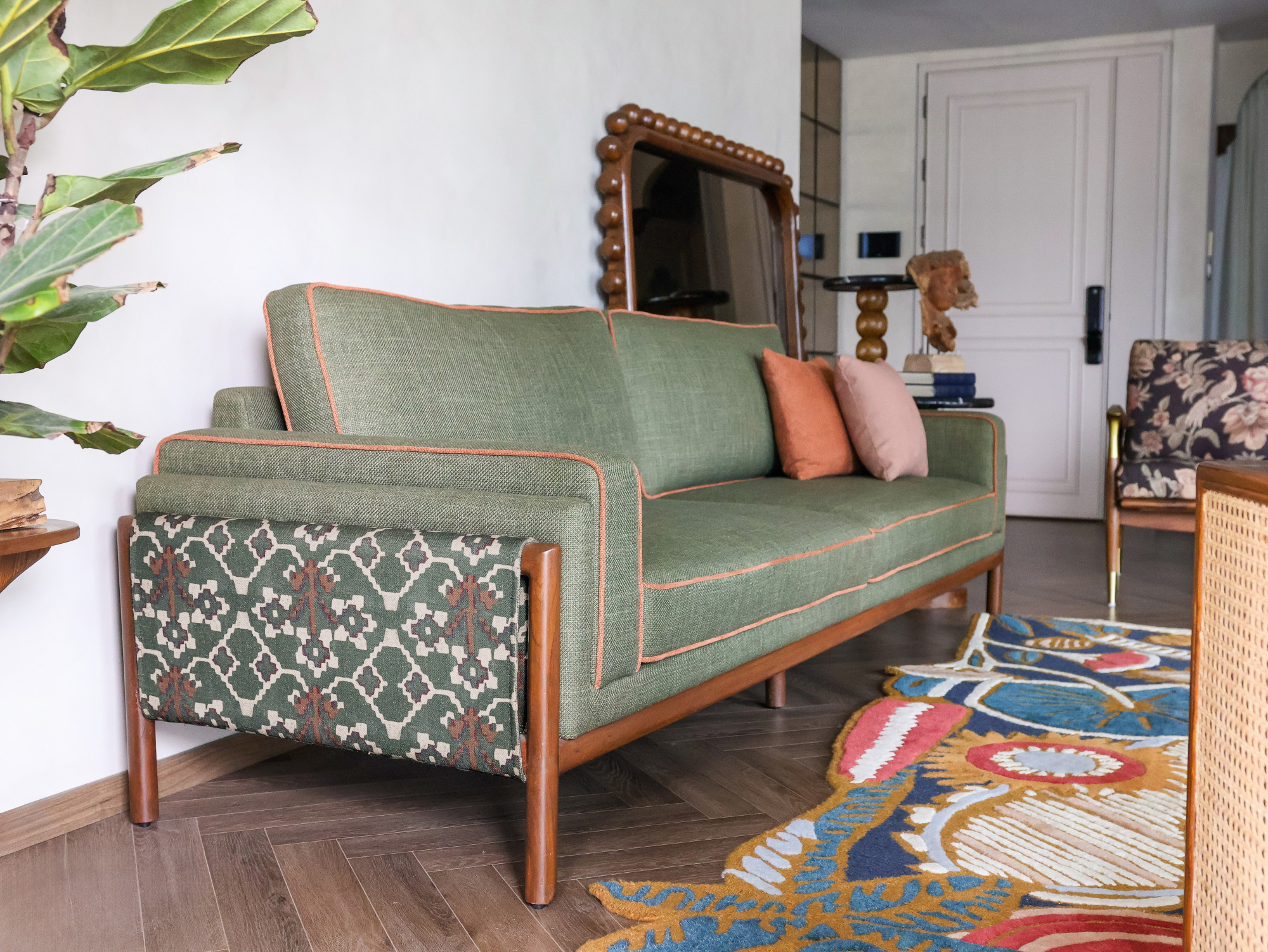 Smara Sofa