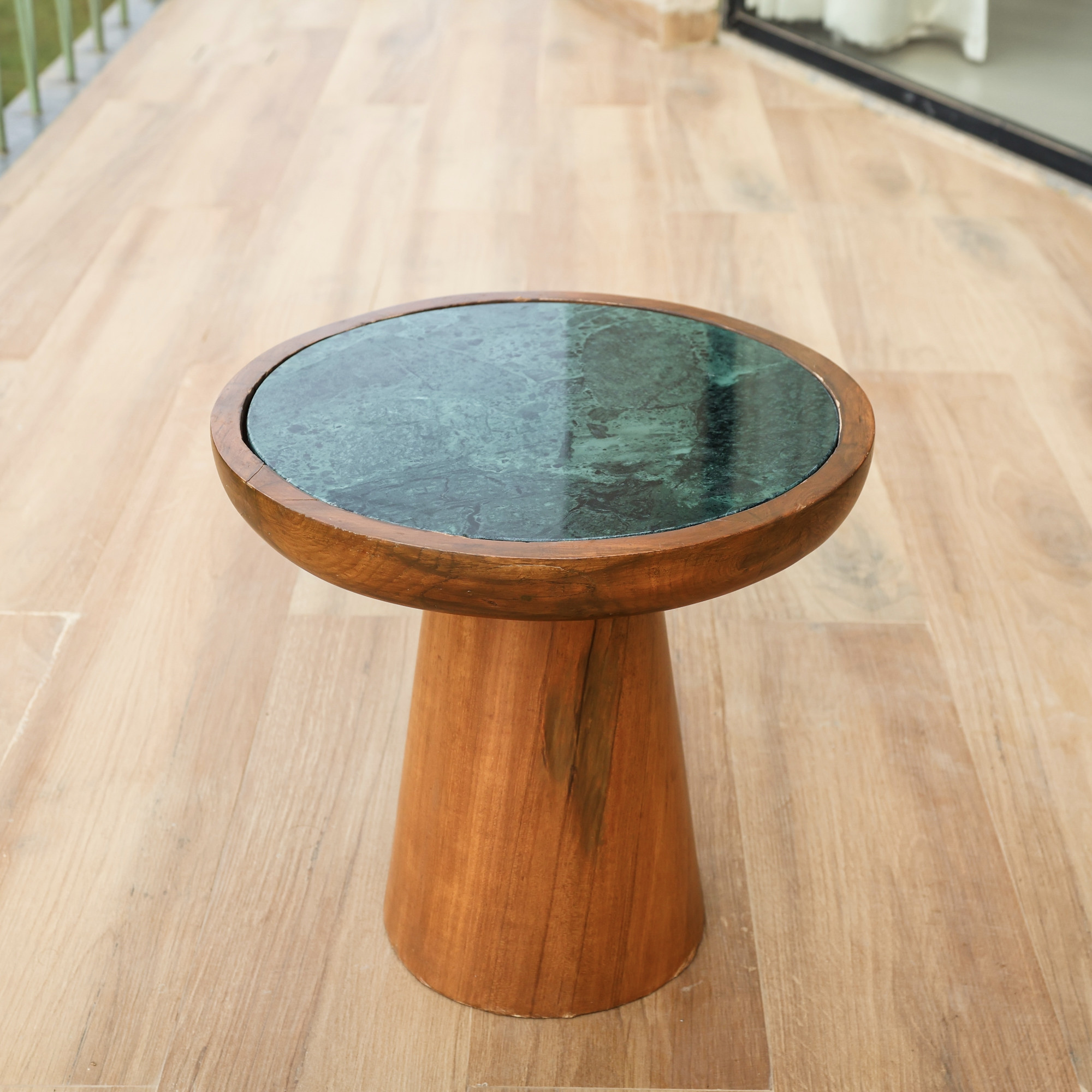 Mira End Table