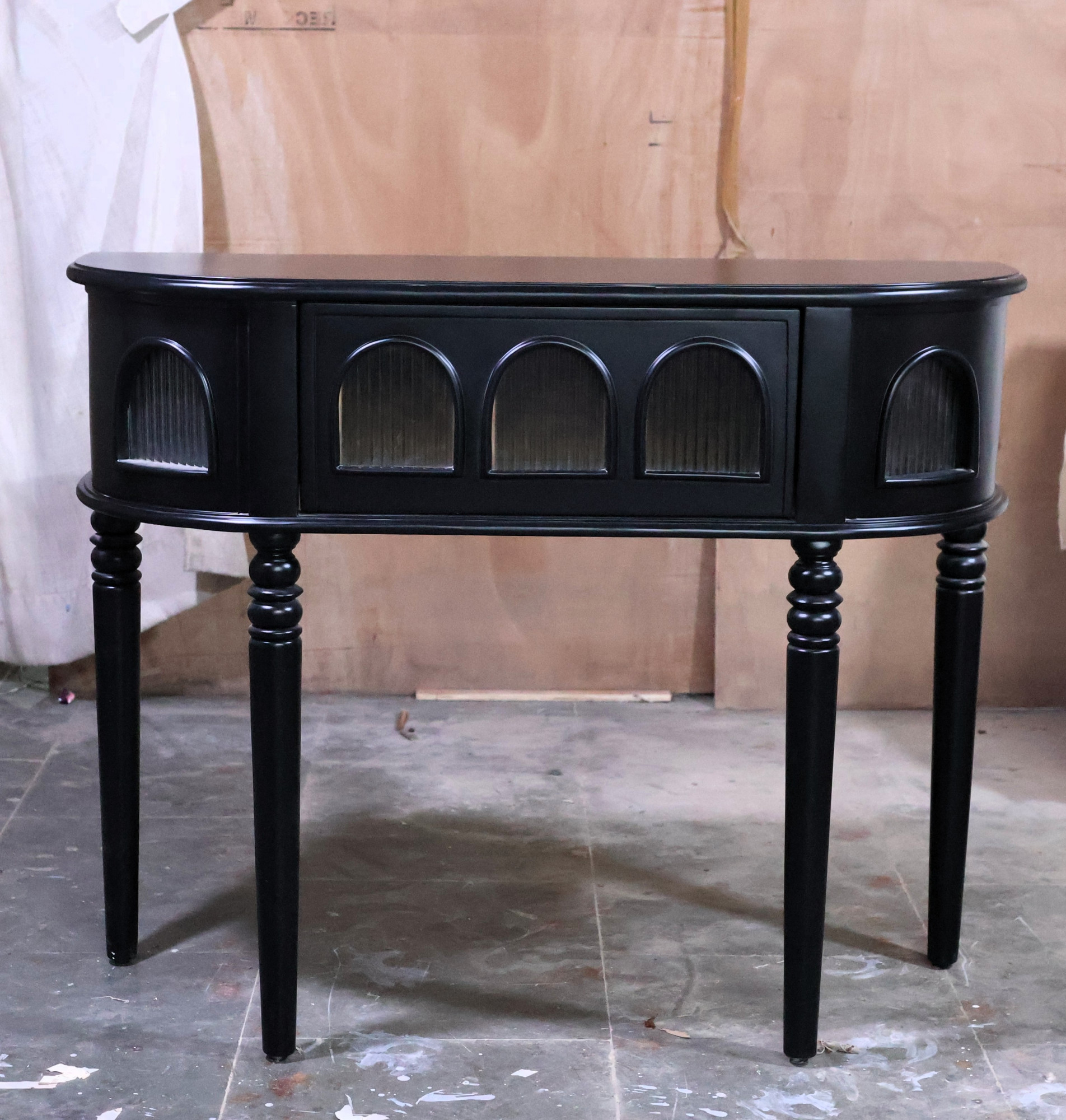 Ebon Console