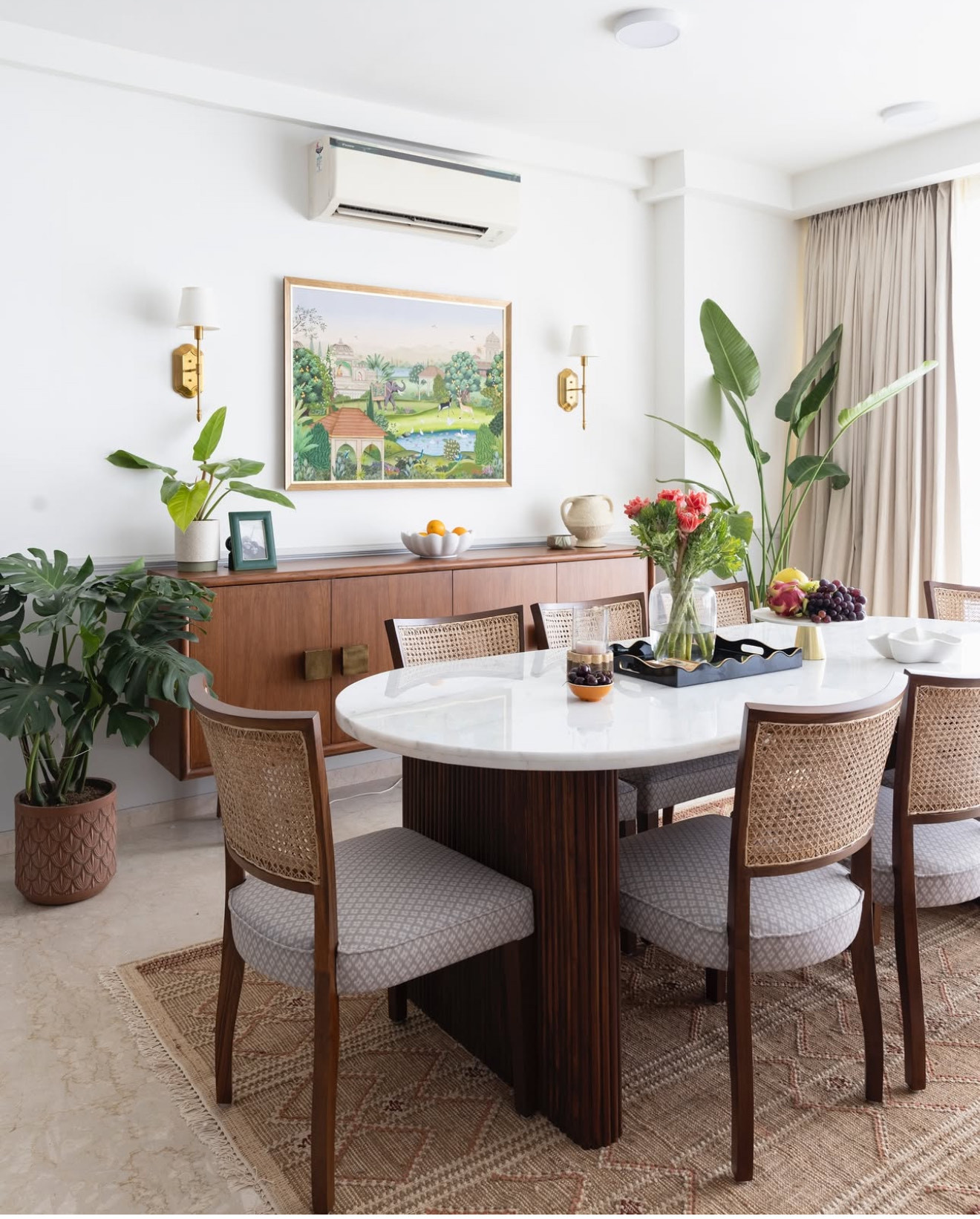 Bani Dining Table