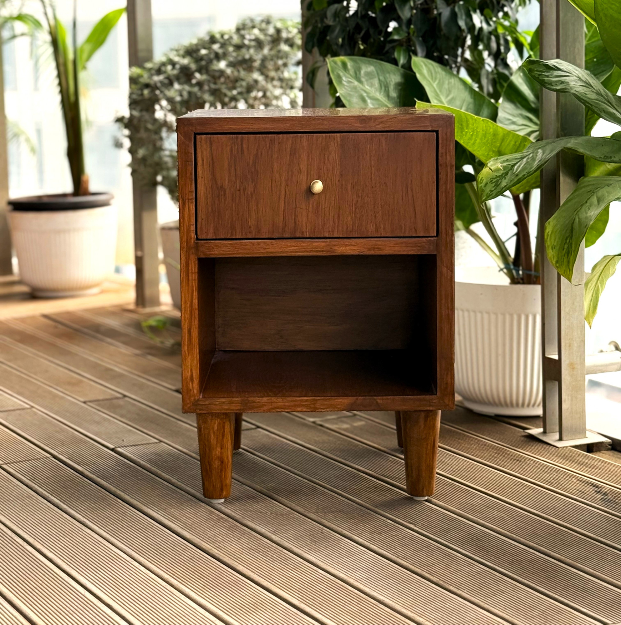 Noa Table