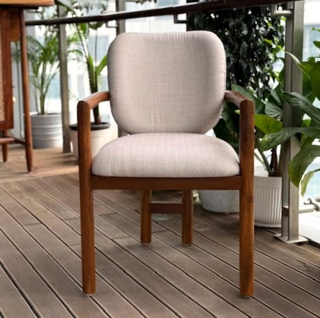 Vaya Chair