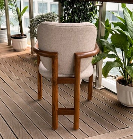Vaya Chair