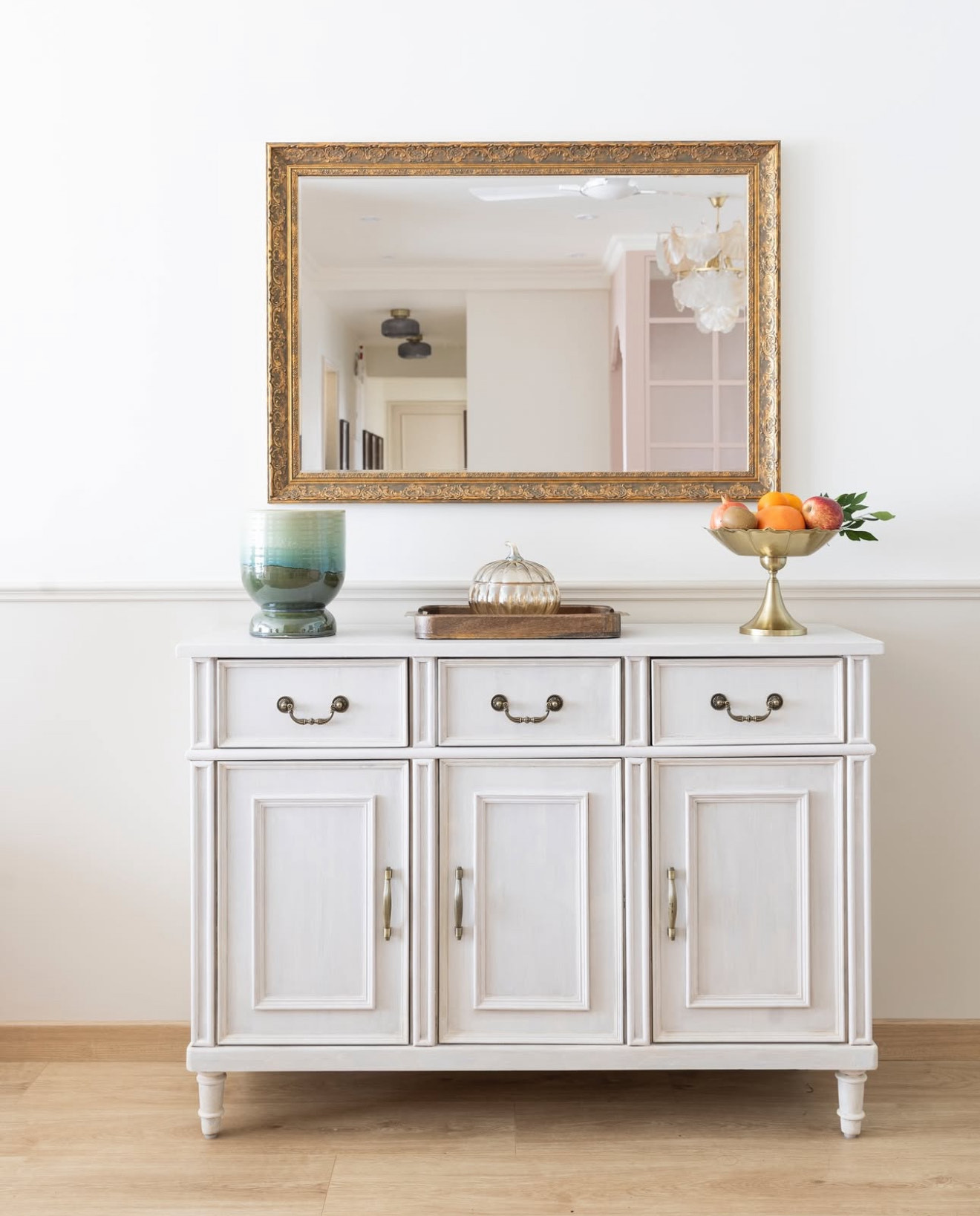 Pearl Cabinet