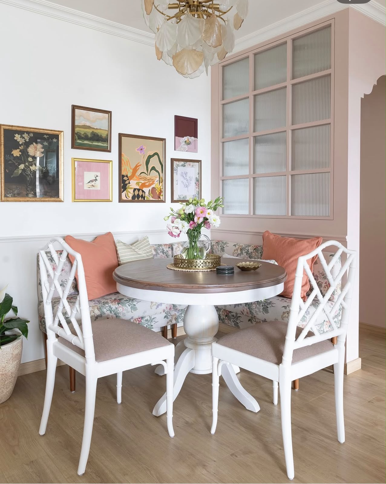 Sitara Dining Table