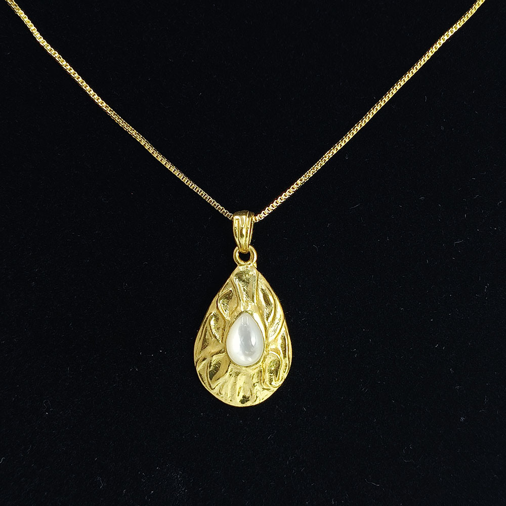 Mother of Pearl 18K Gold Plated Necklace