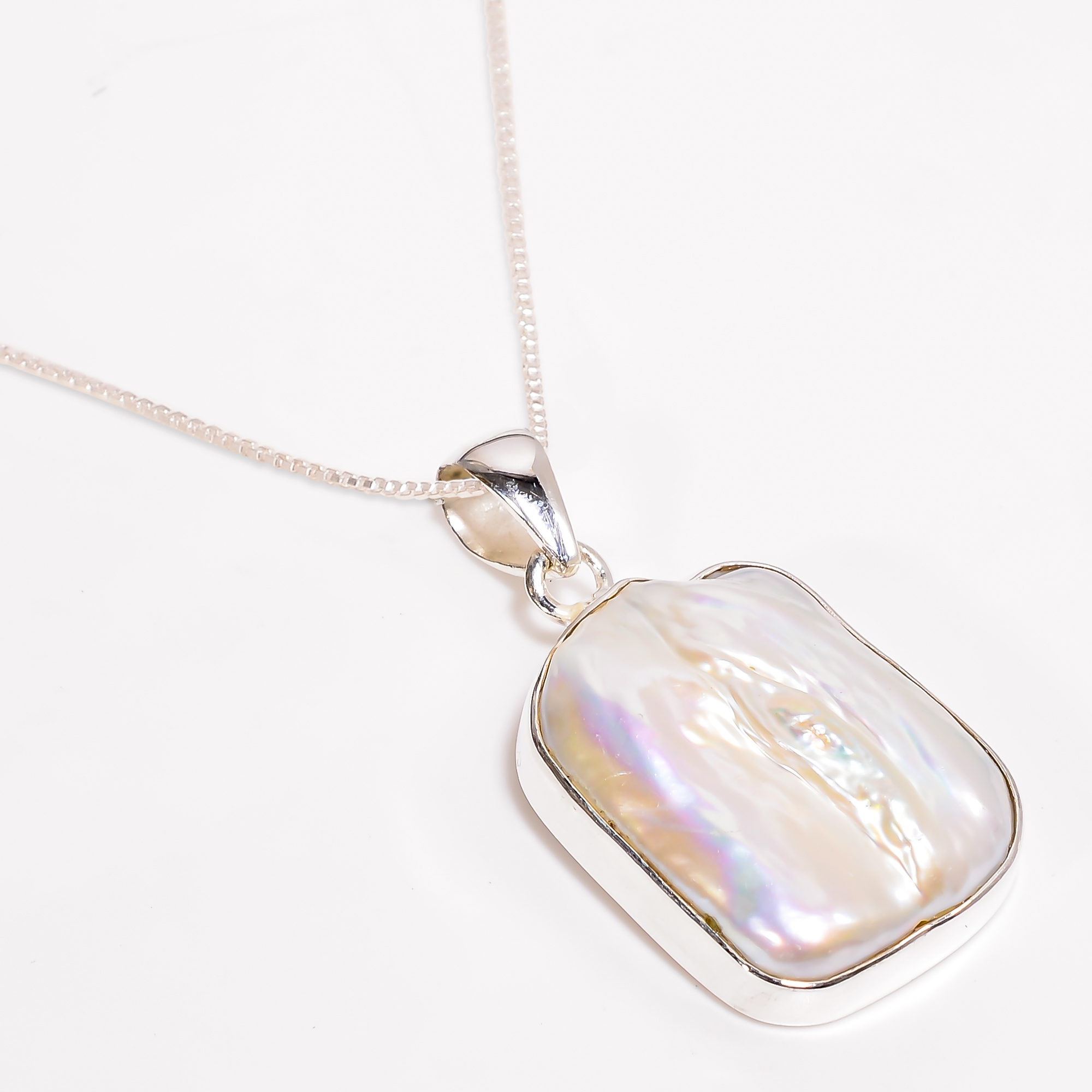 925 Sterling Silver Pendant With Box Chain Baroque Pearl Gemstone
