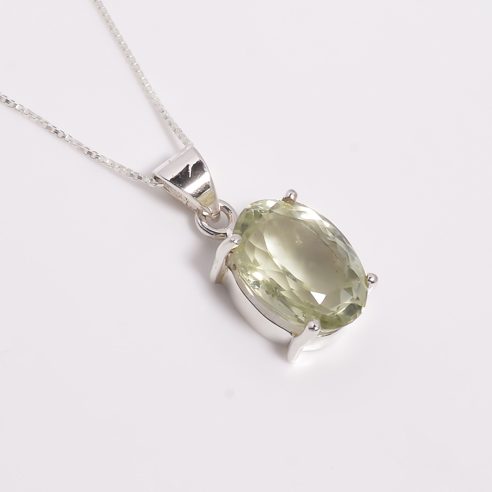 Green Amethys Oval Cut Gemstone 925 Sterling Silver Pendant Necklace