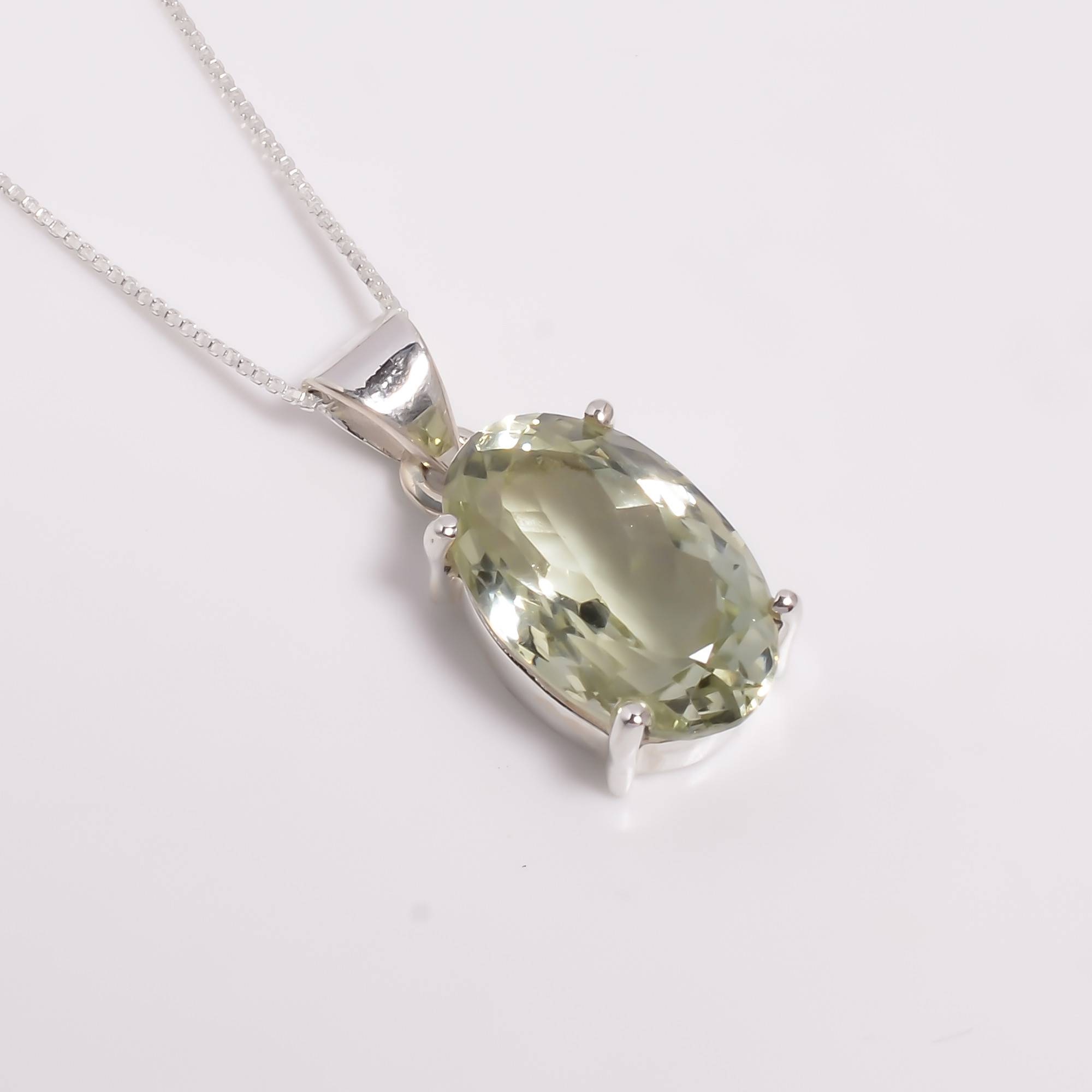 Green Amethys Oval Cut Gemstone 925 Sterling Silver Pendant Necklace