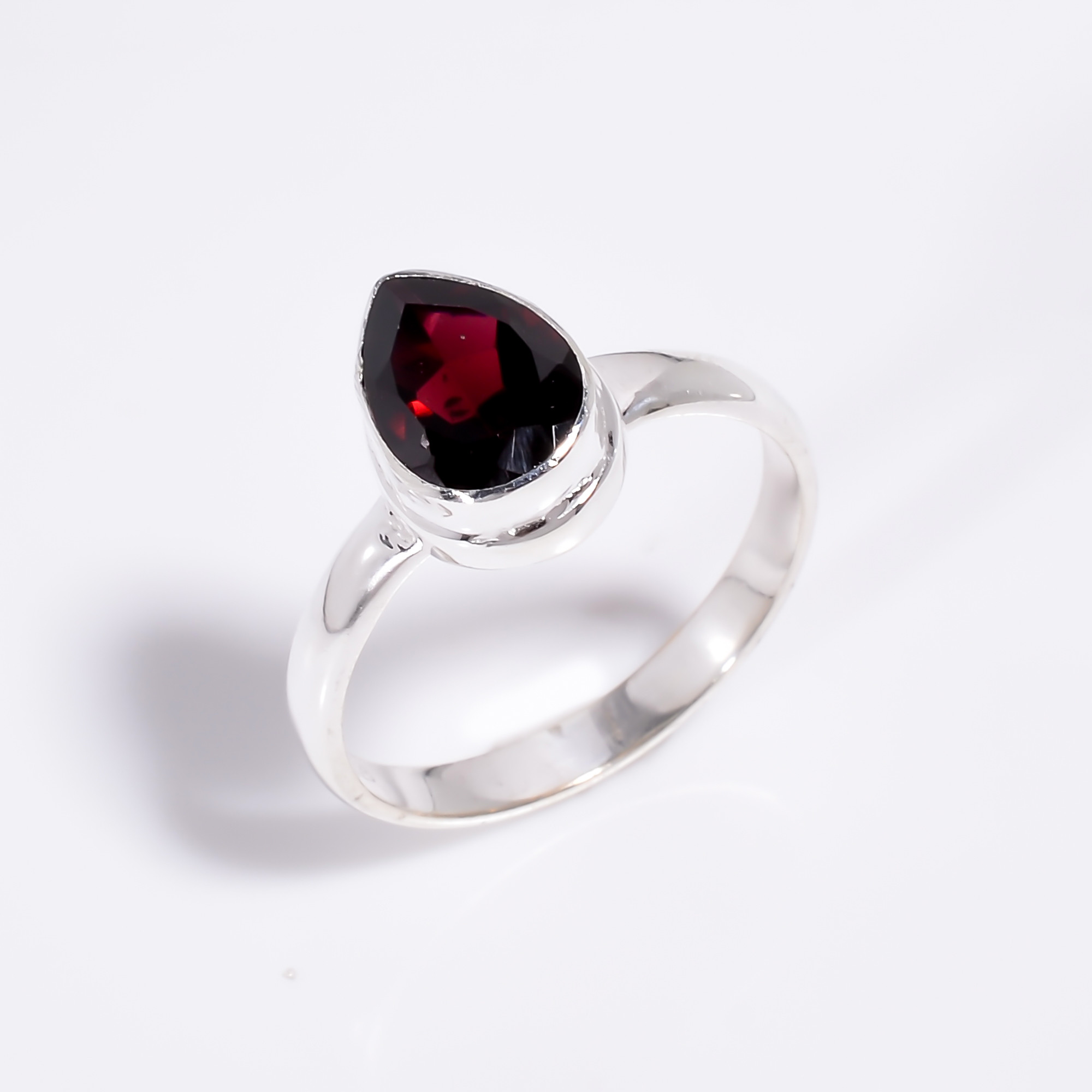 Natural Garnet Pear Cut Gemstone 925 Sterling Silver Ring Size US 8