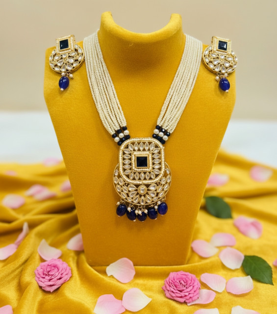 Category Alt Necklaces