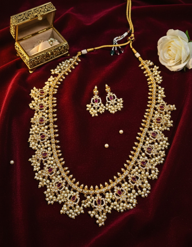 Image of Antique Gold-Finish Temple Necklace with Tiny Pearl Bunches