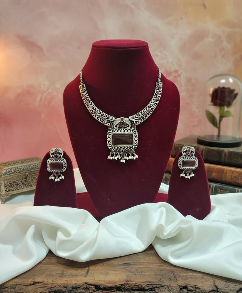 Image of Antique Silver-Plated Elephant Hasali Necklace Set with Monalisa Stone