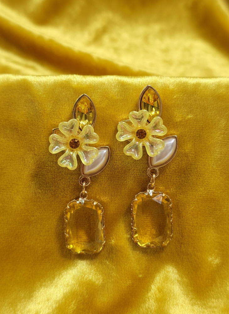 Image of Golden Meadow: Amber Crystal &amp; Floral Pearl Drop Earrings
