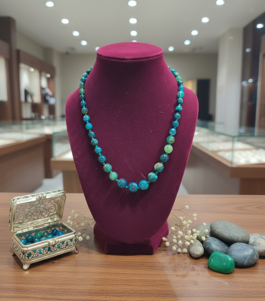 Image of Natural Green Stone Beaded Necklace – Graduated Stone Mala