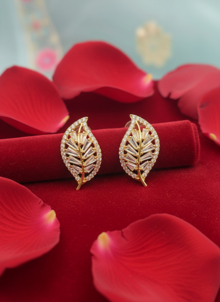 Image of Gilded Aspen: Baguette Crystal Leaf Stud Earrings