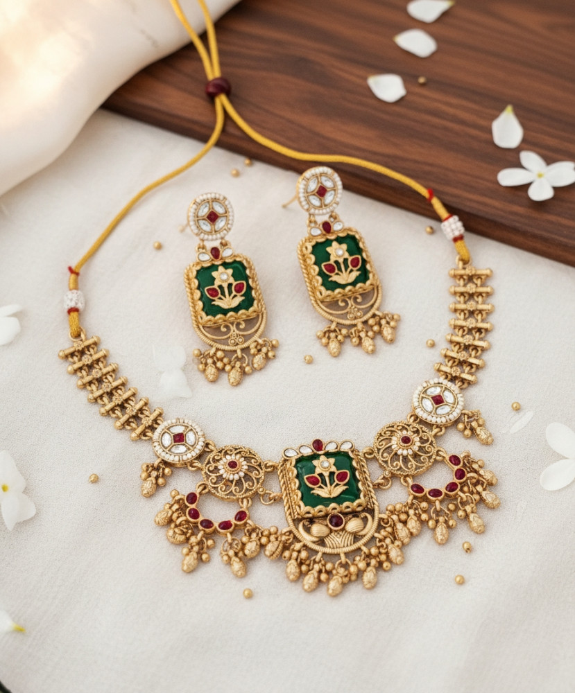 Image of Traditional Gold-Plated Kundan Necklace Set with Pearl Cluster Drops